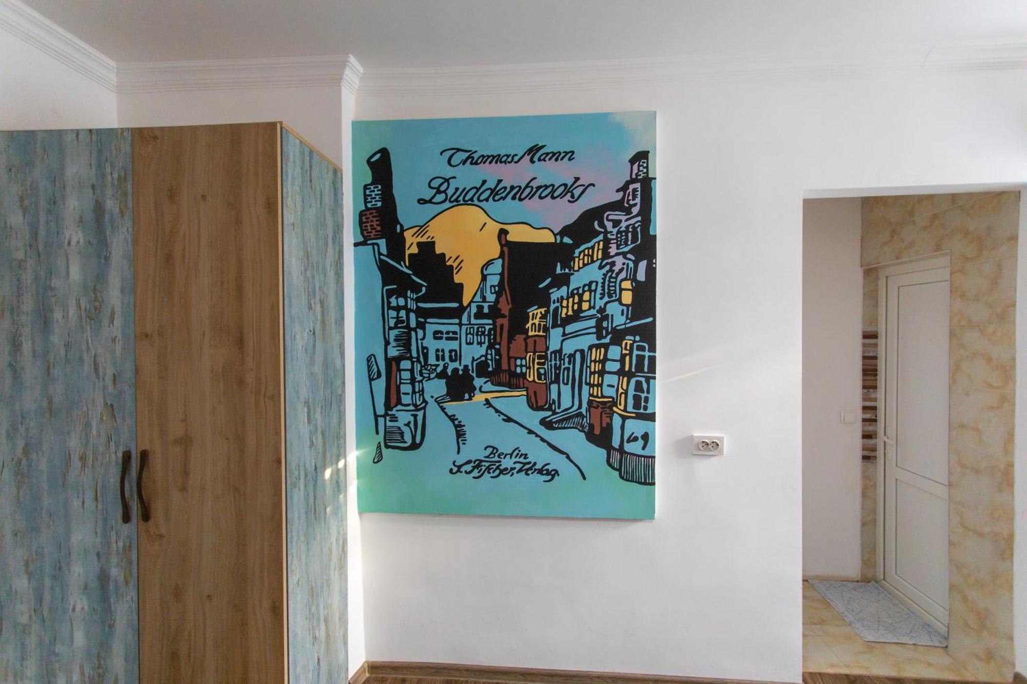 Book Hotel Kutaisi Ngoại thất bức ảnh