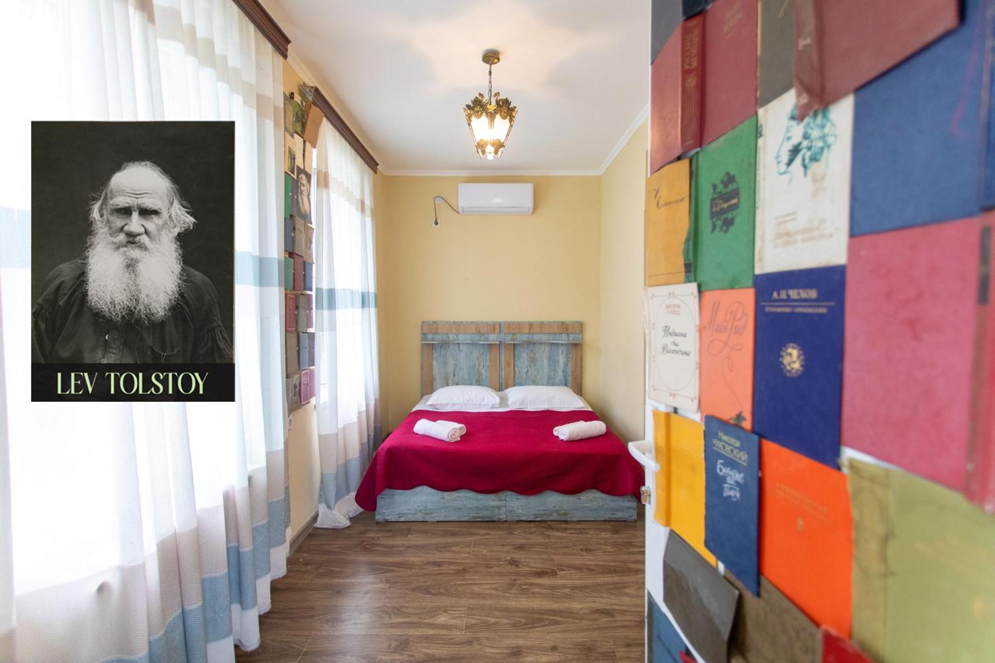 Book Hotel Kutaisi Ngoại thất bức ảnh